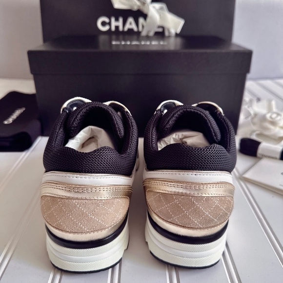 Chanel Women’s Mesh Suede Calfskin CC Sneakers Size 39 In White Black Beige Gold - Picture 7 of 16